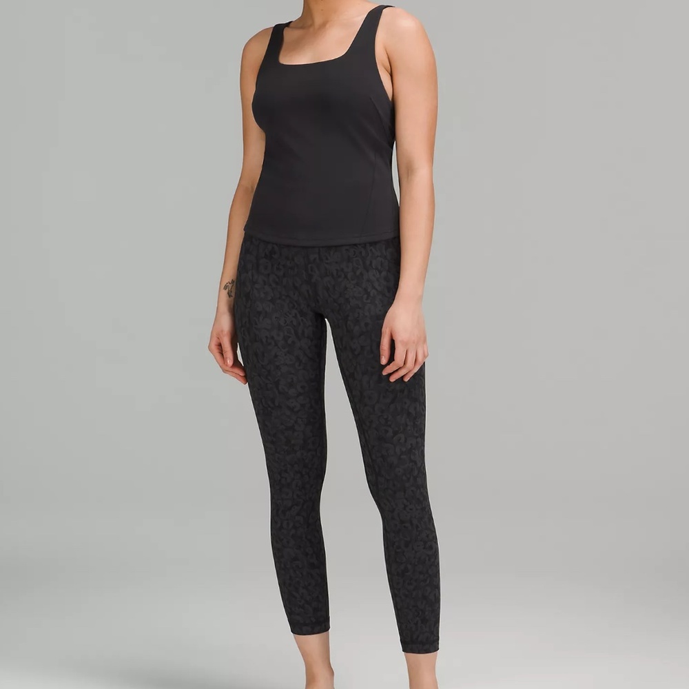 lululemon InStill Tank in Black sz 2 NWT $78R - Picture 2 of 7